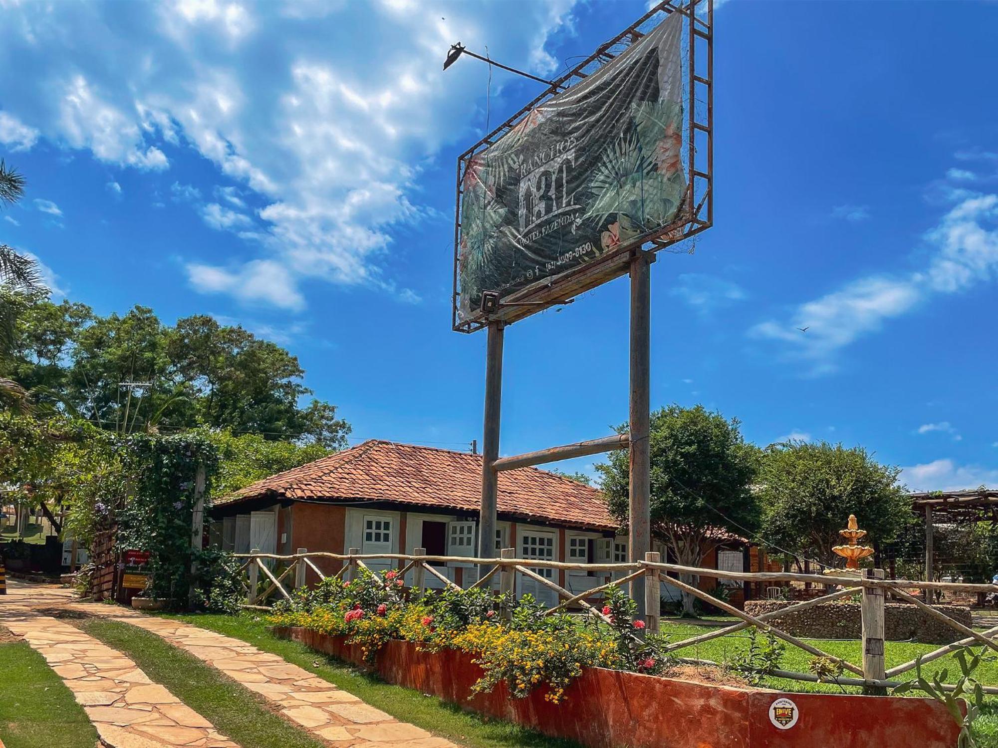 Ranchos 30 Hotel Fazenda Hidrolandia  Dış mekan fotoğraf